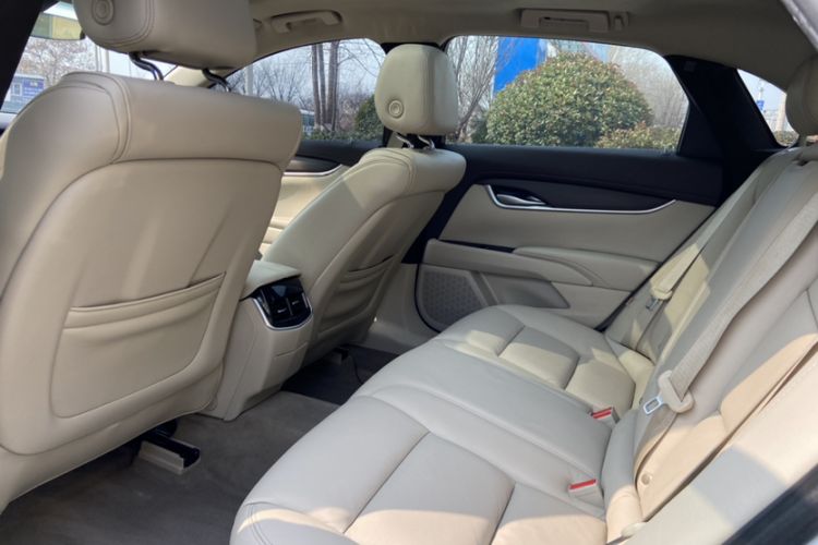 Used Cadillac XTS 2015 28T Comfort Model
