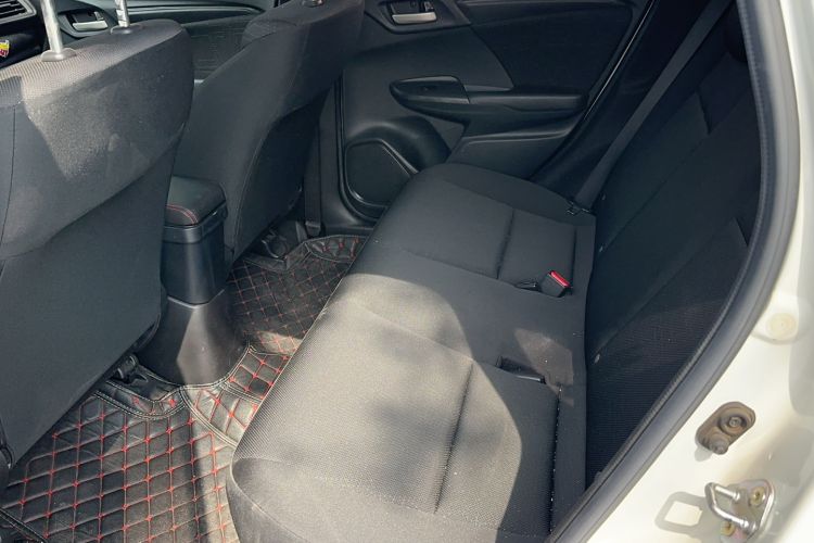 Used Honda Fit 2016 1.5L LXS CVT Comfort Sunroof Version Interior 2