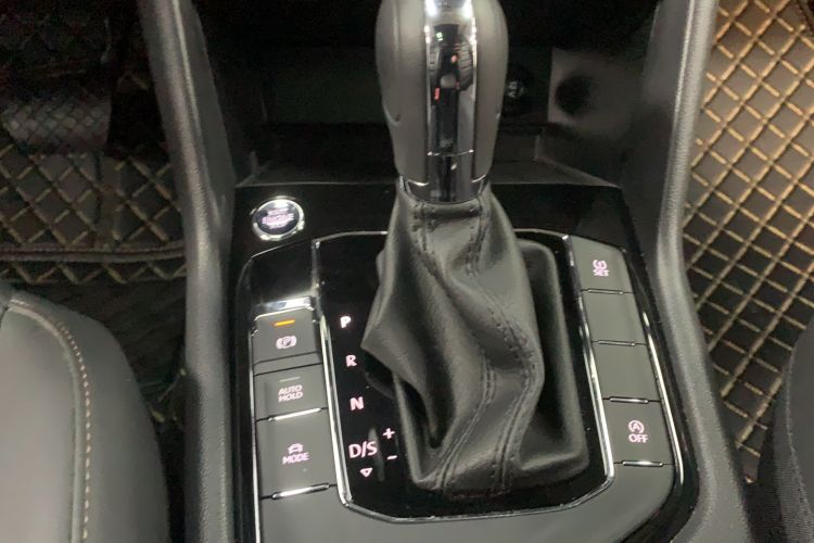 Used Volkswagen Tharu 2020 330TSI All-Wheel-Drive Luxury PLUS China VI Standard
