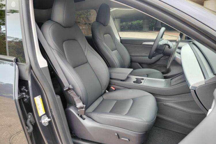 Used Tesla Model Y 2024 Rear-Wheel-Drive Version
