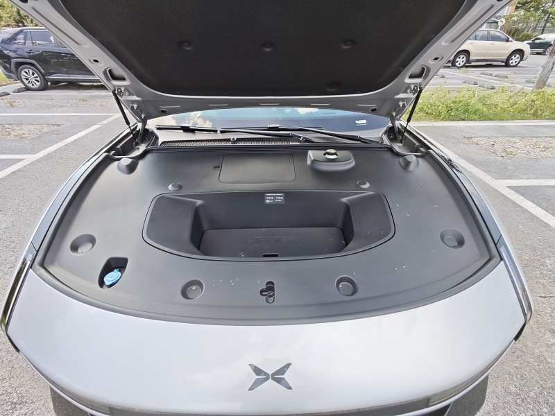 Used XPeng P7 2025 Model—702 Long Range Ultra — 10