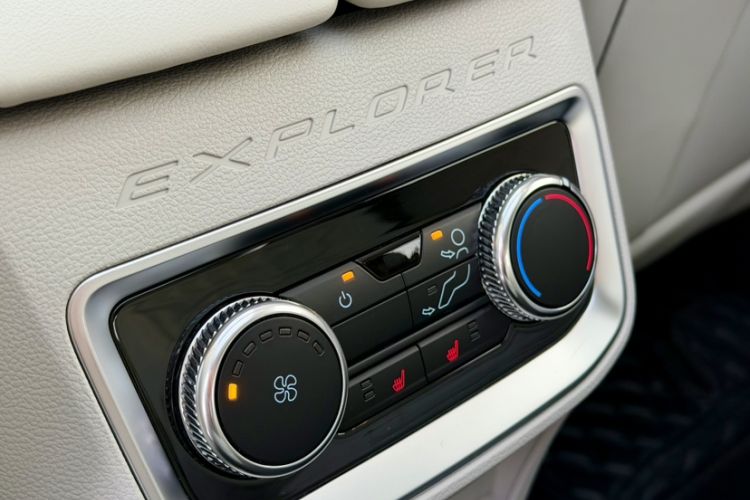 Used Ford Explorer 2023 EcoBoost 285 Four-Wheel Drive Red Gold Edition 6 Seats
