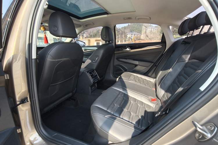 Used Volkswagen Passat 2019 330TSI Elite Edition China VI