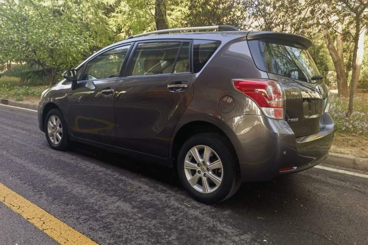 Used Toyota Verso 2014 Starlight 180E CVT Elite Edition