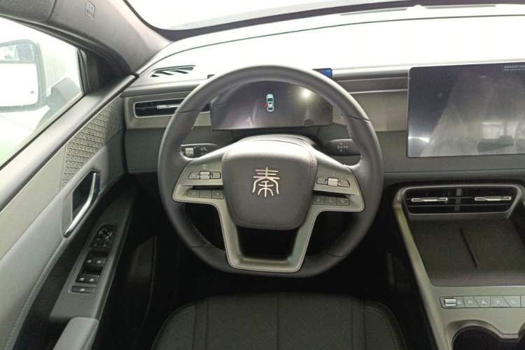 Used BYD Qin PLUS 2026 DM-i 128KM Progressive Model Interior 6