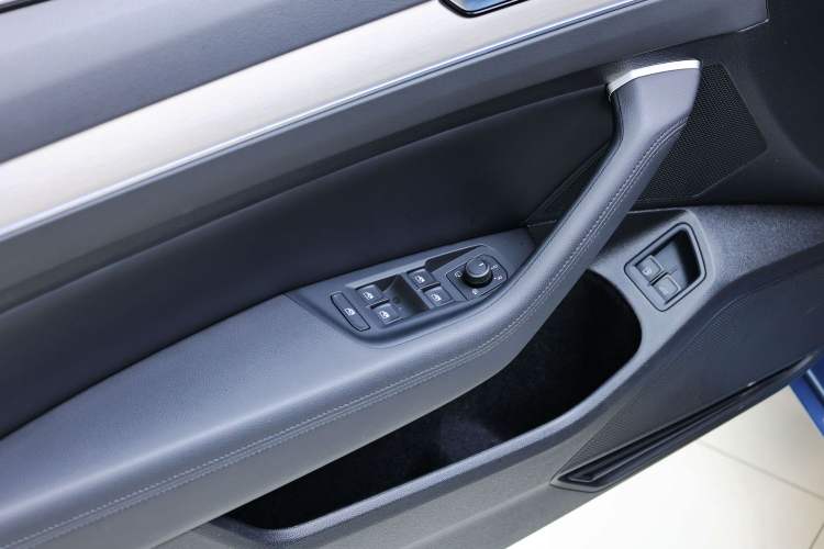 Used Volkswagen Variant New Energy 2019 GTE model
