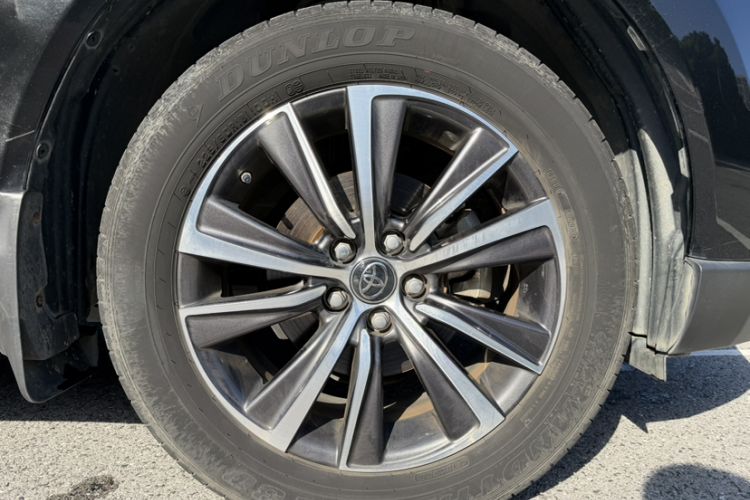 Used Toyota Harrier 2023 2.0L CVT Two-Wheel Drive Luxury Edition
