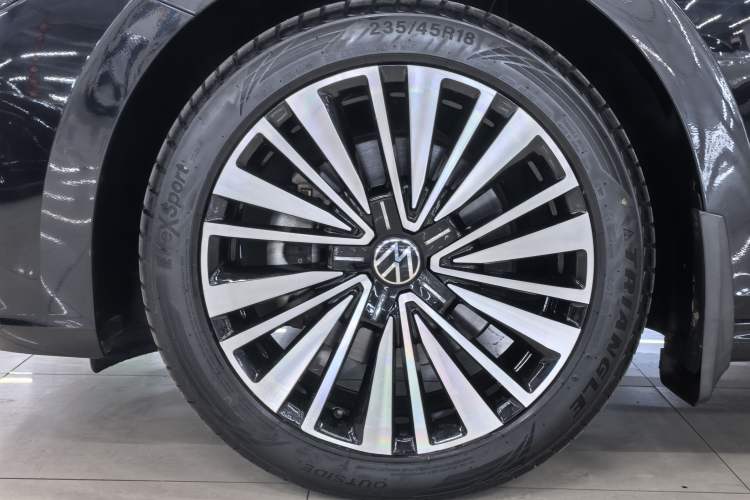 Used Volkswagen Passat 2020 Restyled 380TSI Luxury Edition China VI Standard
