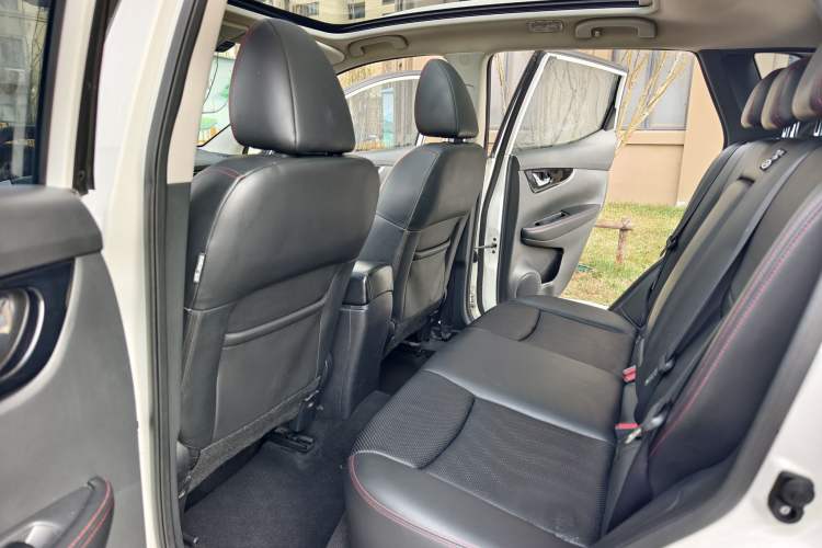 Used Nissan Qashqai 2017 2.0L CVT Luxury Edition China V Standard Interior 6