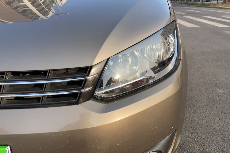 Used Volkswagen Touran 2015 1.4T Manual Fashion Edition 5-Seater