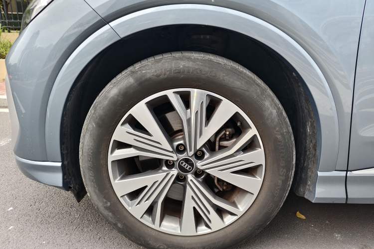 Used Audi Q4 e-tron 2024 40 e-tron Adventure Edition Exterior 11