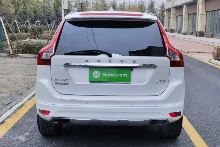 Used Volvo XC60 2017 T5 Smart Upgrade Edition