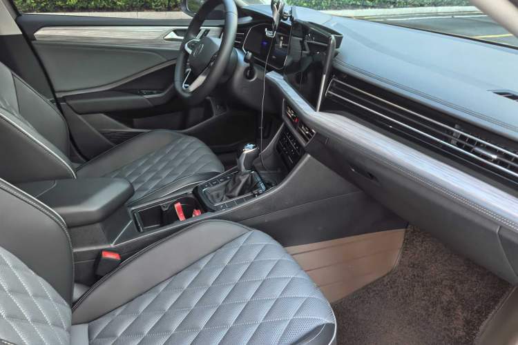 Used Volkswagen Sagitar 2023 200TSI DSG Excellence Edition