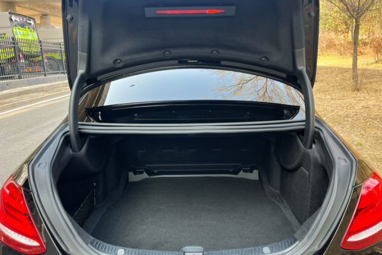 Used Mercedes-Benz E-Class 2019 E 300 L Stylish Model
