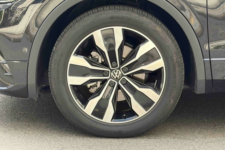 Used Volkswagen Tiguan L 2024 Outstanding Model 330TSI Automatic Two-Wheel Drive R-Line Dragon Glory Edition Exterior 7