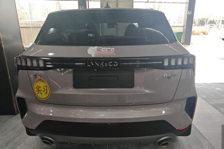 Used Lynk & Co 06 EM-P 2022 PHEV 84 km Range Pro Version
