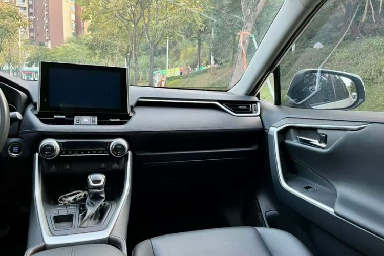 Used Toyota RAV4 2022 2.0L CVT Two-Wheel Drive Fashion Plus Edition