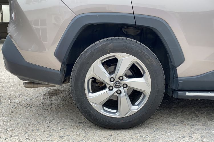 Used Toyota RAV4 2020 2.0L CVT Two-Wheel Drive Fashion Edition