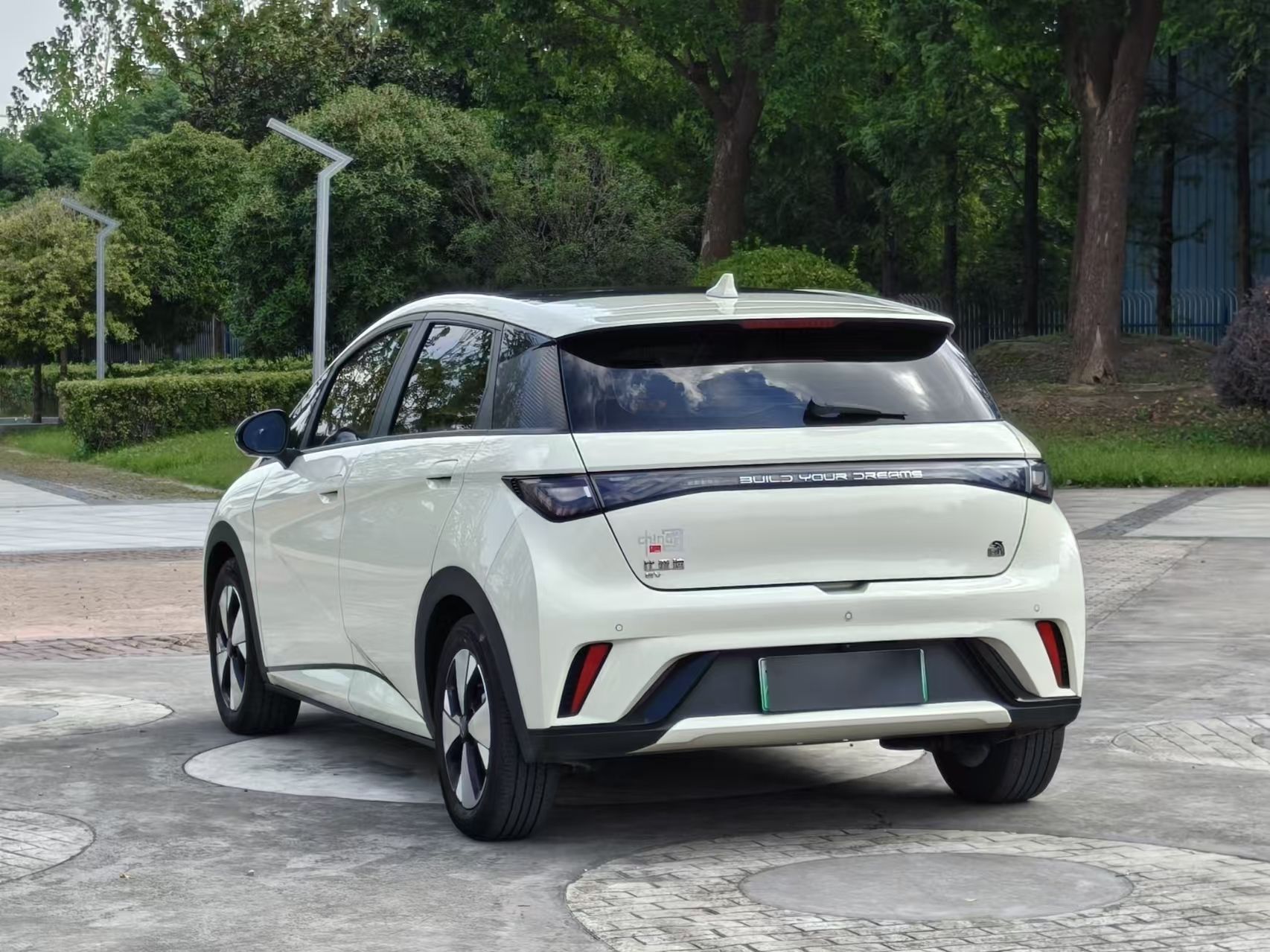 BYD Dolphin 2023 420 km Fashion Edition — снимка 16