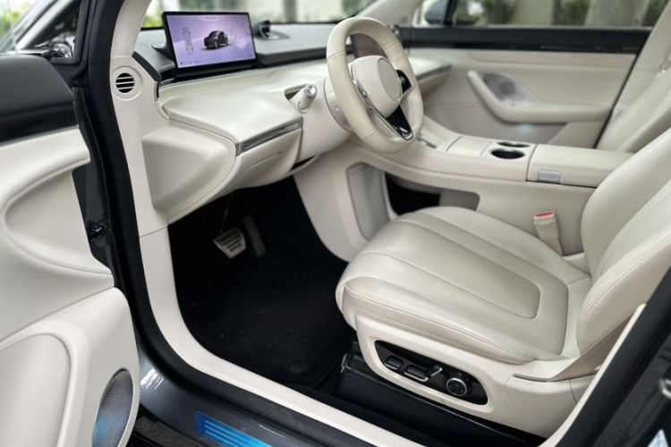 Used Hima Luxeed R7 2024 All-Electric 802 km Max