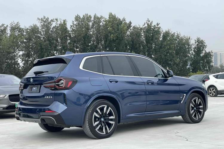 Used BMW iX3 2022 Leading Model