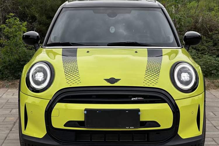 Used MINI 2022 Updated 1.5T COOPER Classic Edition Five-Door Version