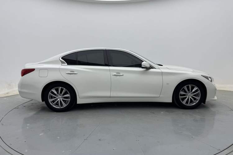 Used Infiniti Q50 2014 3.7L Comfort Edition Exterior 6