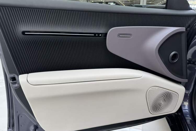 Used Avatr 12 2025 Ultra Extended-Range Edition