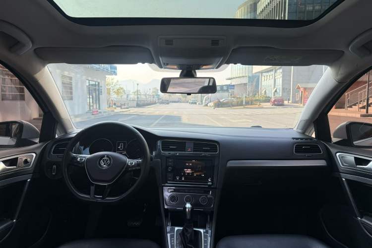 Used Volkswagen Golf 2019 280TSI DSG Comfort Version China VI Standard