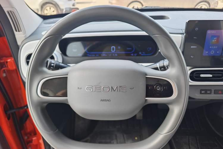 Used Geely Galaxy Panda 2025 210km Panda Rider Interior 3