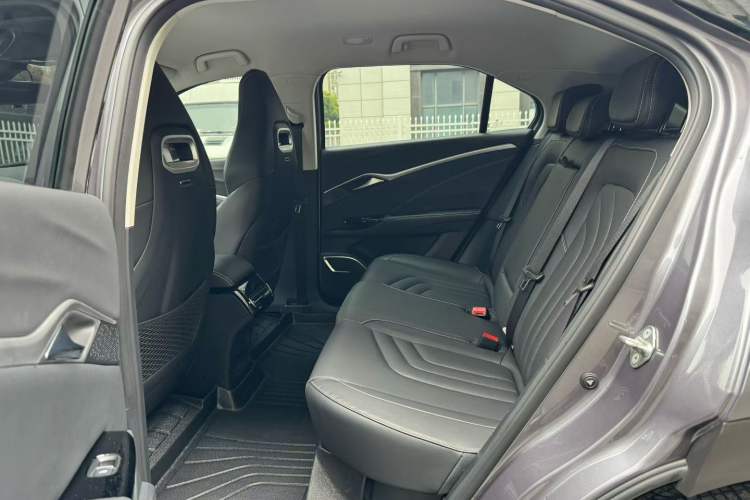 Used NETA U 2022 Pro 400 Comfort Edition