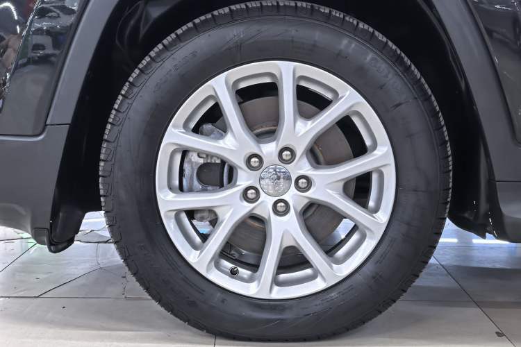 Used Jeep Cherokee 2017 2.0L Superior Edition