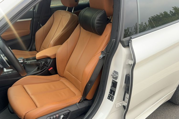 Used BMW 3 Series GT 2018 330i xDrive M Sport Edition Driver Seat