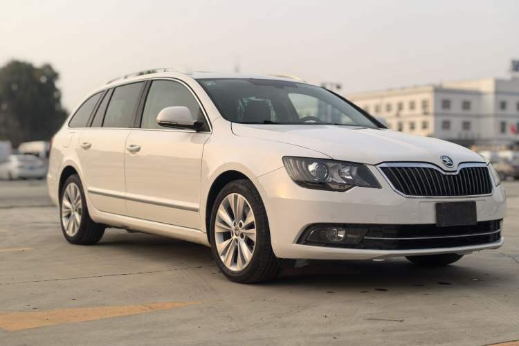 Used Skoda Superb Combi 2014 2.0 TSI Prestige Edition
