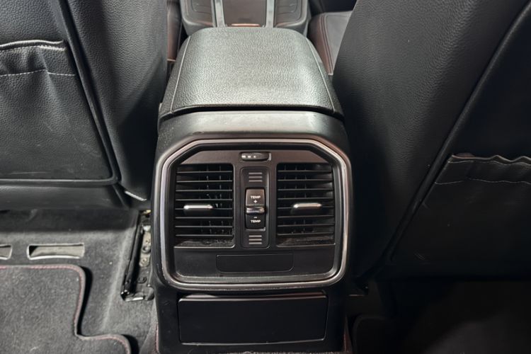 Used Porsche Macan 2016 Macan 2.0T
