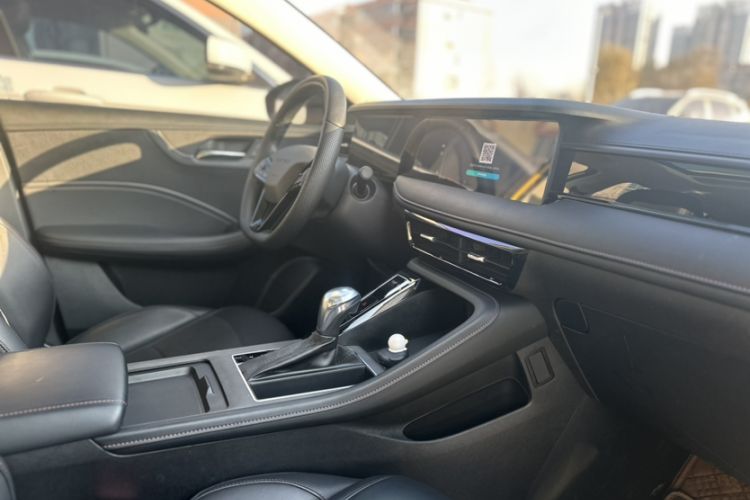 Used Roewe i5 2023 1.5L CVT Flagship Edition
