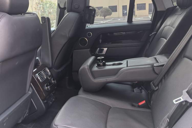 Used Land Rover Range Rover 2021 3.0 L6 Grand Edition