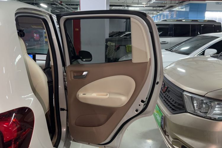 Used Wuling Hongguang MINIEV 2025 Four-Door Version Zhenxiang+ Edition Interior 6