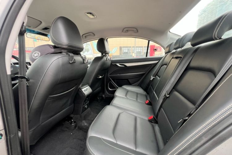 Used Geely Auto Emgrand 2019 Leading Edition 1.5L CVT Luxury Model China VI Standard