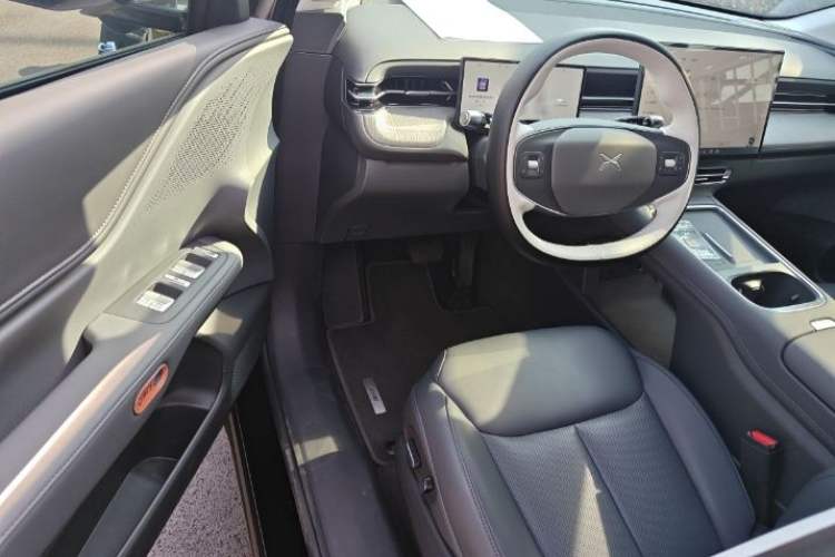 Used XPeng G6 2025 625 Long-Range Max Tech Edition
