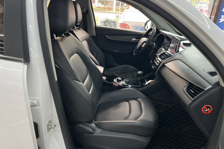 Used BORGWARD BX5 2017 20TGDI Automatic Two-Wheel Drive Pioneer Edition
