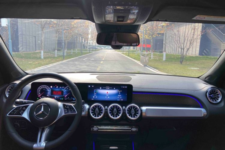 Used Mercedes-Benz GLB 2025 GLB 220 Fashion Model
