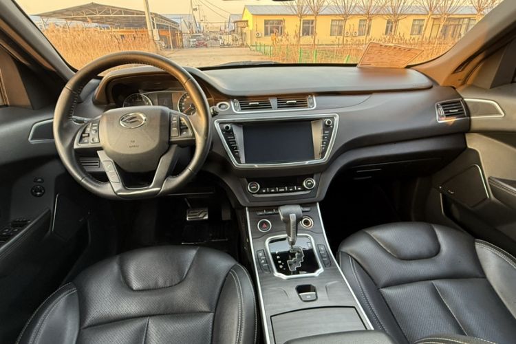 Used Land X7 2016 2.0T Panoramic Prestige Edition