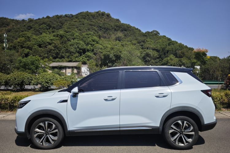 Used Wuling Asta 2022 2.0L DHT Electric-Speed Version