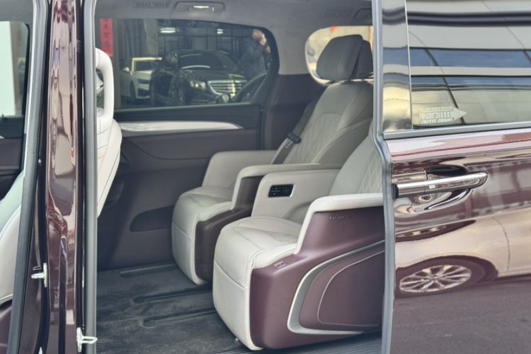 Used Buick GL8 2022 Avenir Aivia Six-Seat Deluxe Edition