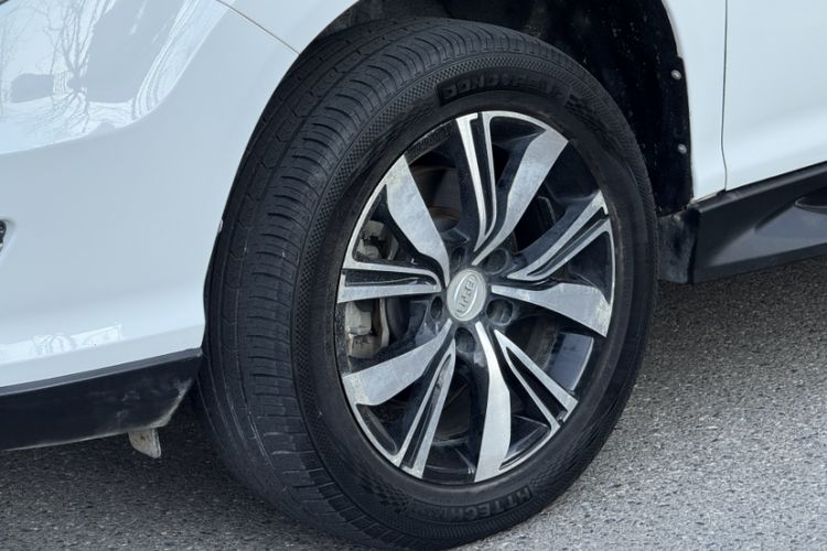 Used BYD S7 2017 2.0T Automatic Prestige Edition Exterior 4