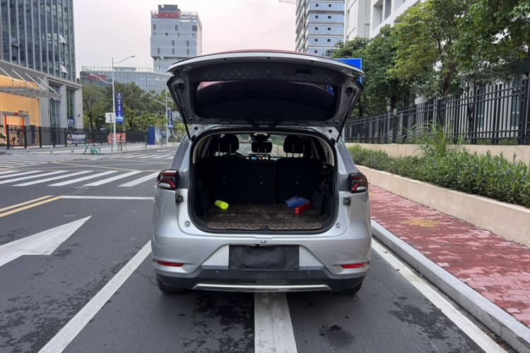 Used BYD Tang 2018 2.0T Automatic Smart Connect Prestige 7-Seater China V Standard