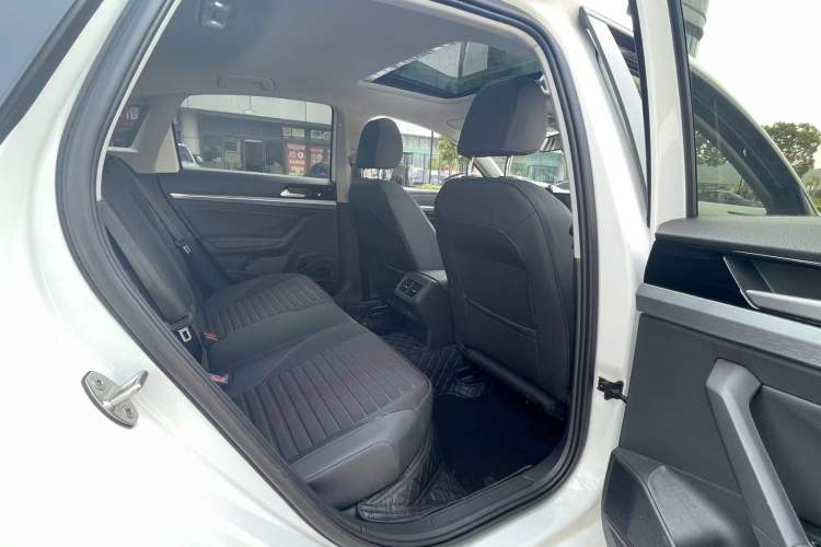 Used Volkswagen Lavida 2024 300TSI DSG Starry Sky Deluxe Edition Interior 5