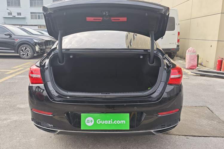 Used Hongqi H5 2022 Classic Model 1.5T DCT Flagship Edition
