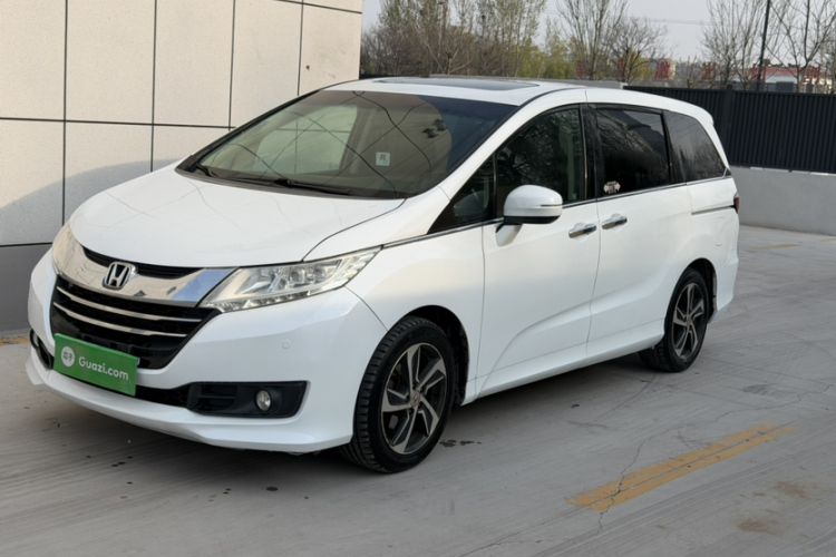 Used Honda Odyssey 2015 Updated Version 2.4L Smart Edition